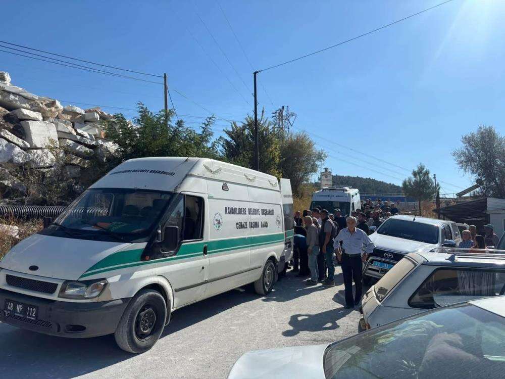 Yürek yakan olay! 76 yaşındaki adam ve eşi traktörün altında kaldı 7